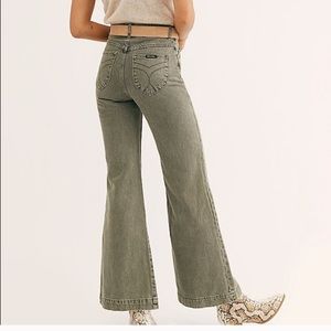 Rolla’s East Coast Flare High Rise Jeans Big Sur